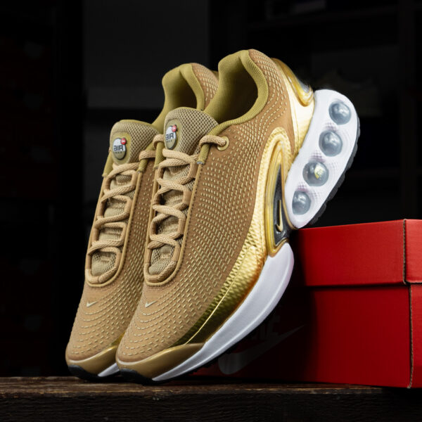 Nike air max DN gold (40-45)